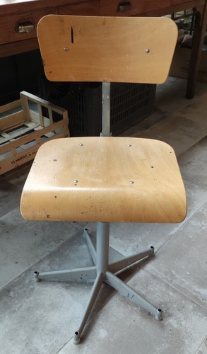 Chaise haute tournante - haute, d