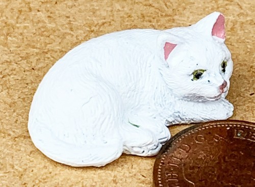 Maison poupée chat - poupée,