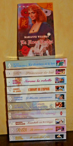 Lot livres harlequin - 11,
