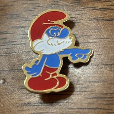 Good Find Rare Papa Smurf Pointing 1980 Small Brooch Pin Very Good Condition 