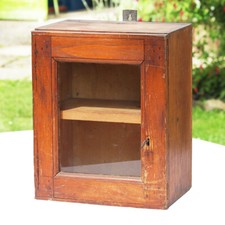 Ancienne petite armoire de