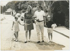 Le Prince Albert, la princesse Paola de Belgique et leurs enfants. 1968.