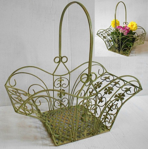 Panier fleurs fer forgé - en,