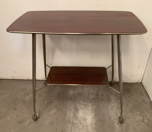Table desservir des années - table, a
