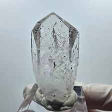 Pointe de quartz lémurien