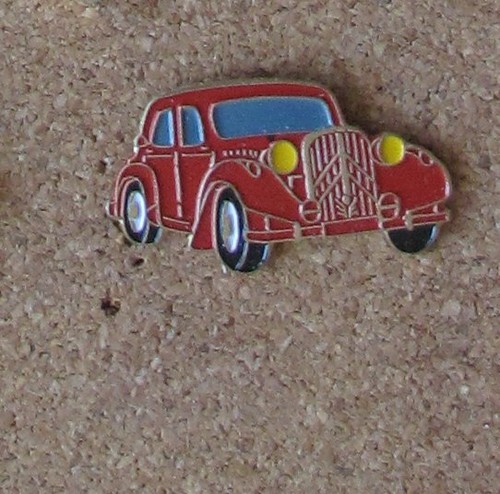 Pin citroën traction - pin's, avant
