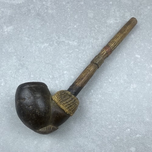 Ancienne pipe africaine bois - ancienne,