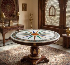 Table ronde en incrustation de