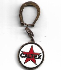 PORTE CLE  EMAILLE CALTEX SAINT CHRISTOPHE