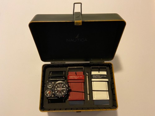 Montre nautica est 1983 - :, wr