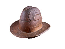 Travel inkwell old wooden hat shape souvenir ski silver Savoy