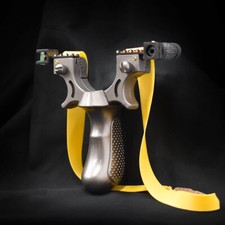 Lance pierre fronde Laser