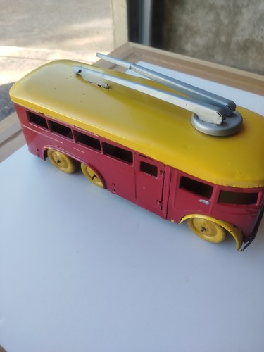 Ancien trolleybus joustra - trolleybus,