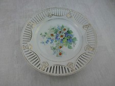 Petite assiette ajourée