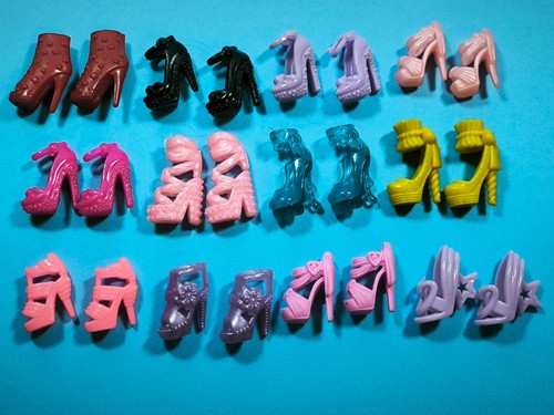 Lot chaussures barbie - de,