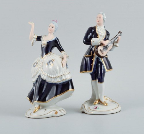 Royal dux couple rococo - couple,