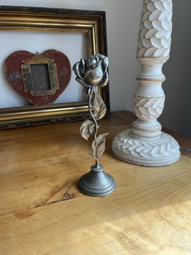 Rose sculptée étain - rose, 95%