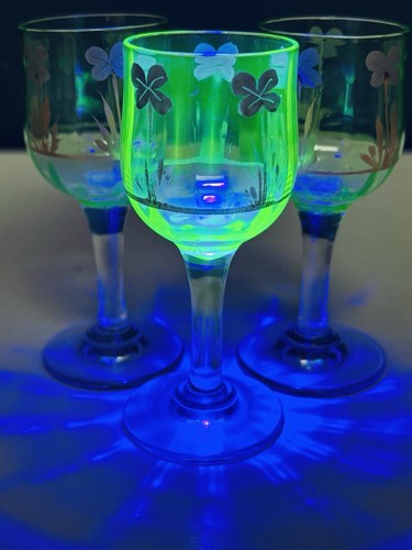 Verres liqueur anciens en - à,