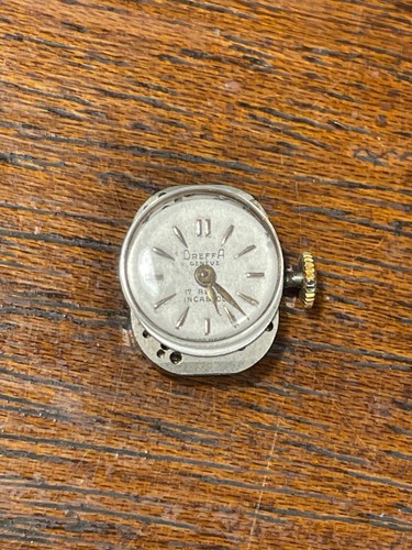 Mouvement montre marque - de,