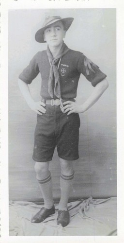 Ancienne photographie jeune - ancienne,
