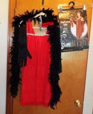 CHARLESTON CUTIE RED FLAPPER HALLOWEEN COSTUME W BONUS FEATHER BOA. SMALL 4-6