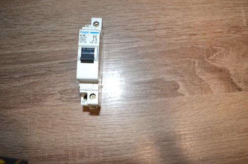 Disjoncteur 20a hager borne - disjoncteur,