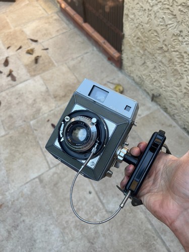 Appareil photo moyen - , format