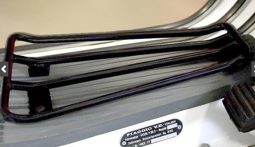 Matt black floor runner - black,