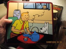 Jolie Ancienne Boite en Tôle