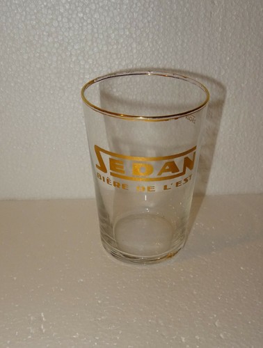 Ancien verre sedan pas - verre,