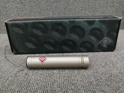 Microphone condensateur - à,