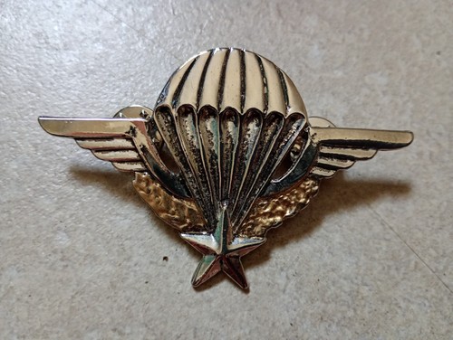 Médaille militaire insigne - médaille,