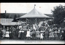 GRIGNEVILLE (45) PARTY DAY, FAIRGROUND RIDING ANIMATED EARLY 1900S