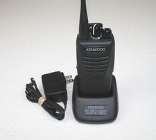 Kenwood TK-3402 TK3402U Radio UHF 450-520 MHz 16 Channel 5 Watt