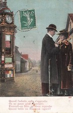 CP MUSTACHE HAT MELON APPROACH WOMAN ELEGANT STREET CITY - 53346