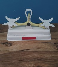 Ancien jouet balance dinette cuisine + poids laiton Old Toy vintage années 50