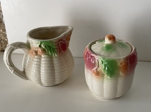 Crémier pot lait et - crÉmier,
