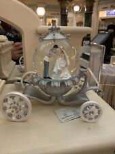 SNOW GLOBE Boule à Neige