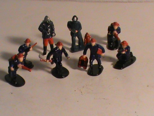 Lot figurines pompiers haut - lot, /haut
