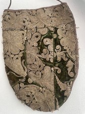 très joli petit sac vintage en velours