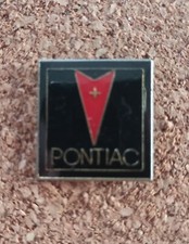 Pin's Pontiac Firebird Automobile Auto Voiture Logo Marque Vintage Epinglette