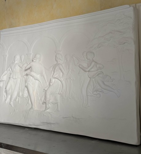 Grand bas relief - grand,