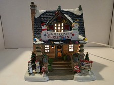 Lemax Christmas Village Best Decorated House #85403 2018
