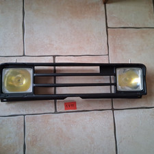 PEUGEOT 305   : CALANDRE  avec