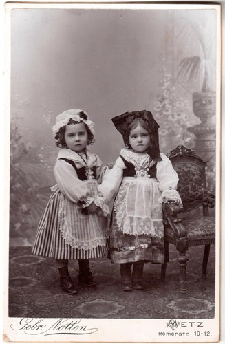 Metz.Gebr.Notton.Costume