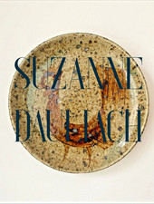 Assiette en grès signée Suzanne Dauliach – Décor au coq – Années 1960-1970