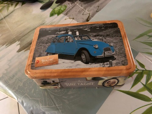 Voiture deux chevaux boîte - , à