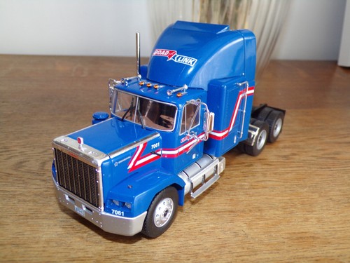 Def ixo altaya semi - 1/43,