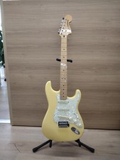 Guitare électrique FENDER