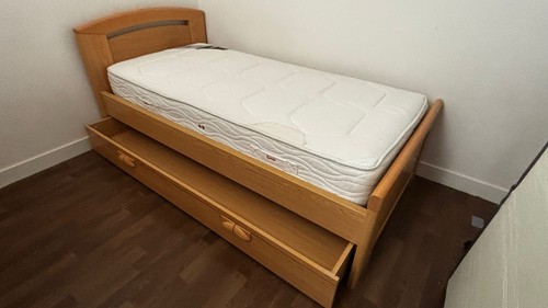 Lit simple bois marron 90x190